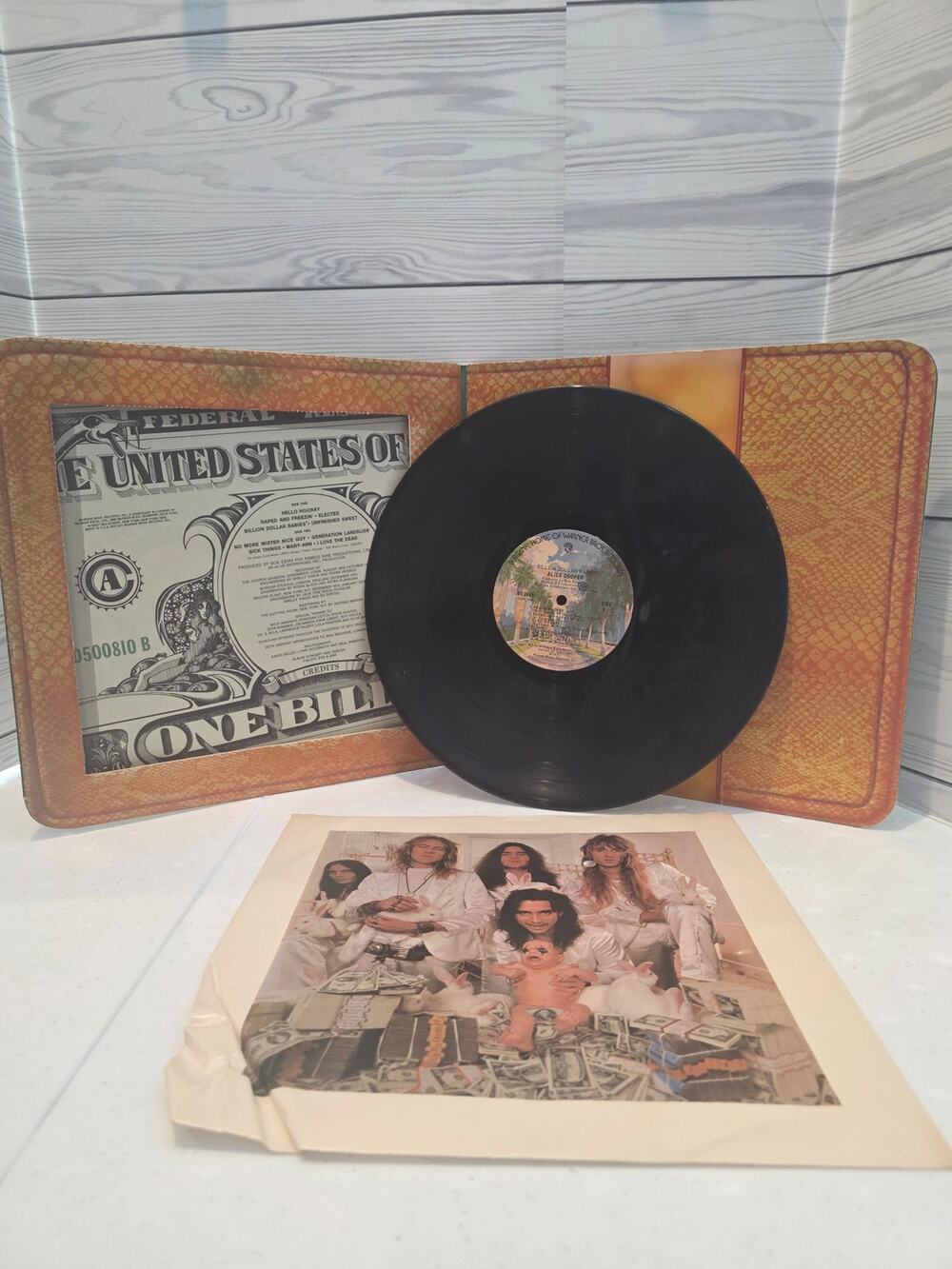Alice Cooper – Billion Dollar Babies LP 1973 Warner Bros. Hard Rock 33 RPM